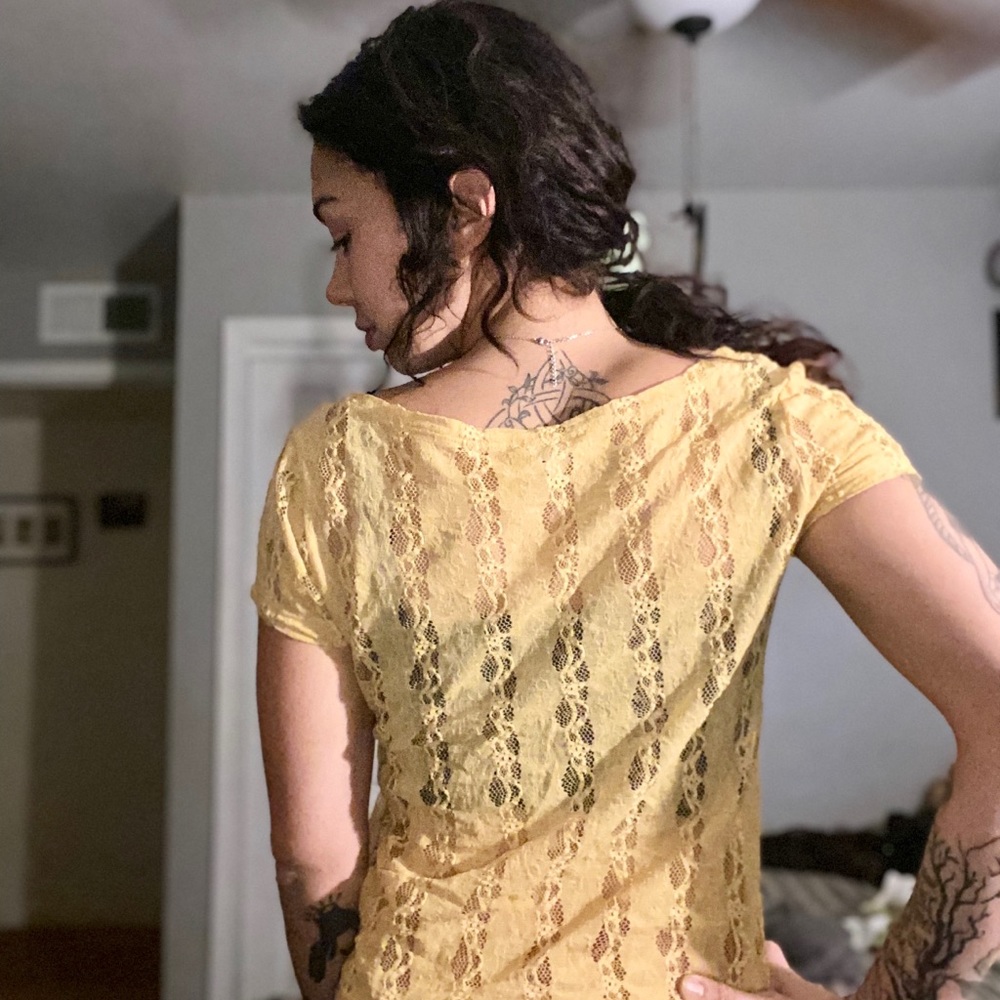 Forever 21 Lace short sleeve